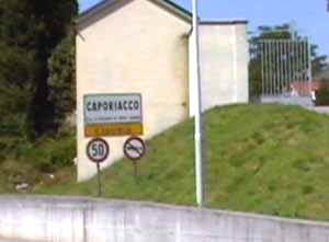 capor005.JPG (7155 byte)