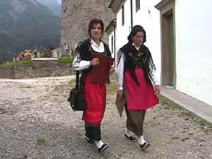 go107a.JPG (11696 byte)