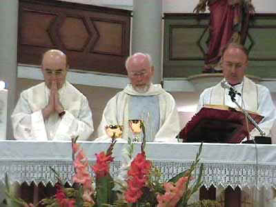 Sleon03.jpg (16862 byte)