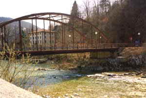 Mia06.JPG (10679 byte)