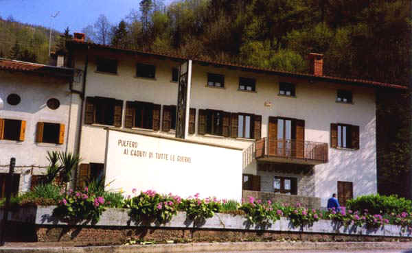 Pulf01.JPG (42772 byte)